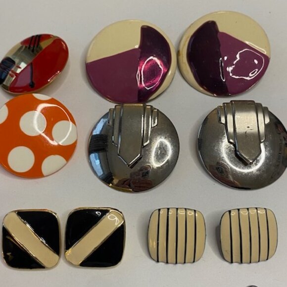 Vintage 1980/ 90's earrings lot. 39 pairs. Pierced  ears all styles. - Picture 6 of 16